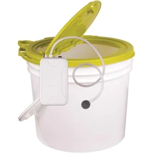 Outdoors 6091FA 3.5 Gal. Insulated Bait Bucket and Water Resistant